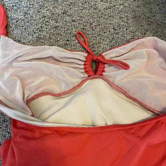 HeidiKlein Red HalterNeck OnePiece Swimsuit UnPadded Keyhole Beach Preppy 4 - Picture 5 of 9